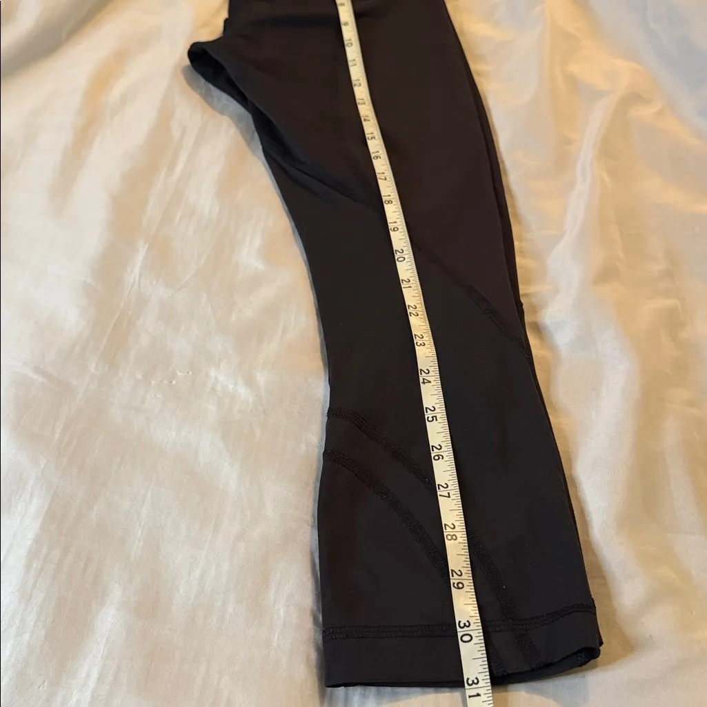 Lululemon Black Yoga Pants size 4 - Image 6