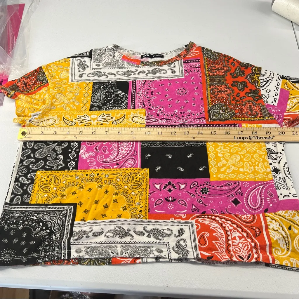Zara Multicolor Patchwork Paisley Color Block Short Sleeve Boxy Cropped Tee S - Image 11