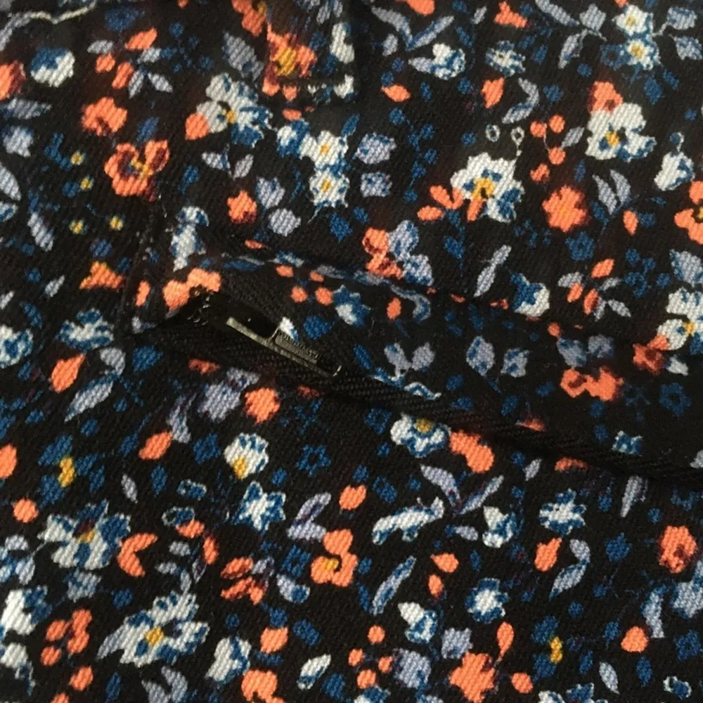 Gap Floral Skinny Ankle Pants sz 2 - Image 3