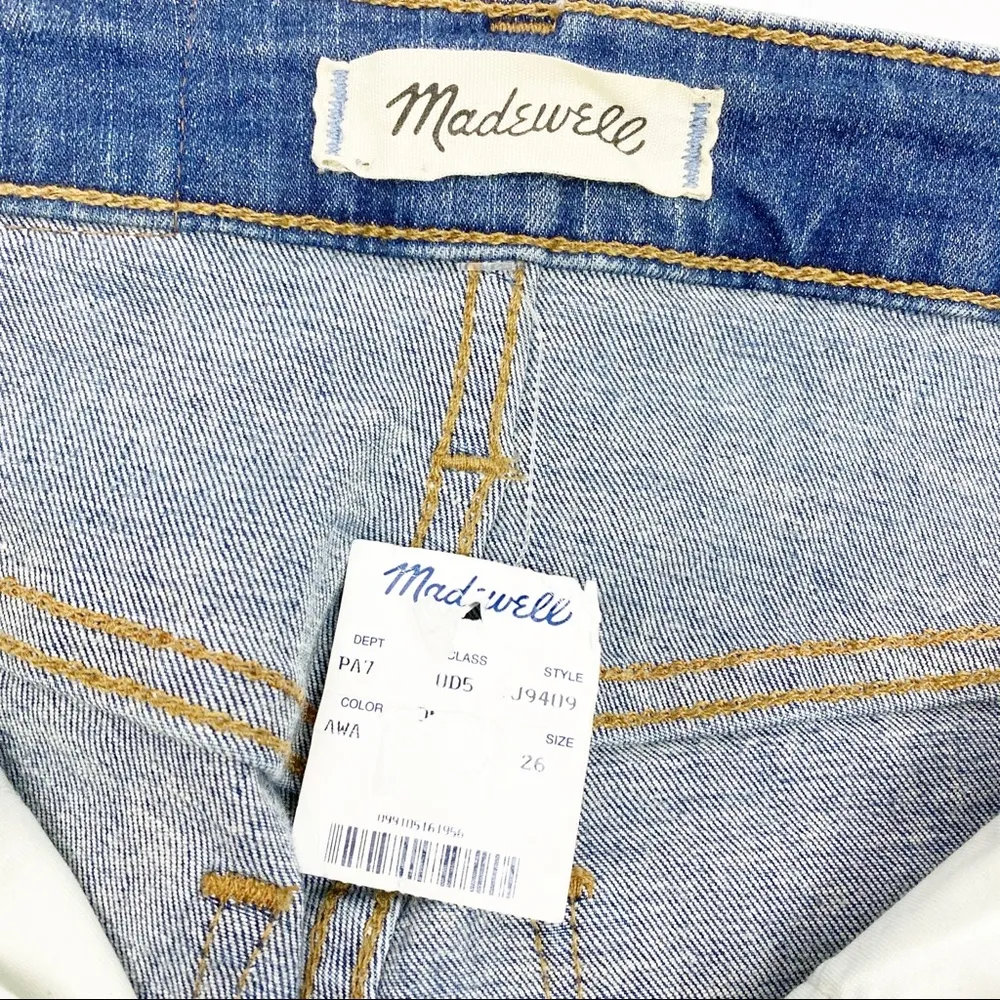 Madewell Curvy High Rise Skinny Jeans Drop Step Hem Edition : Annabelle Wash - Image 12