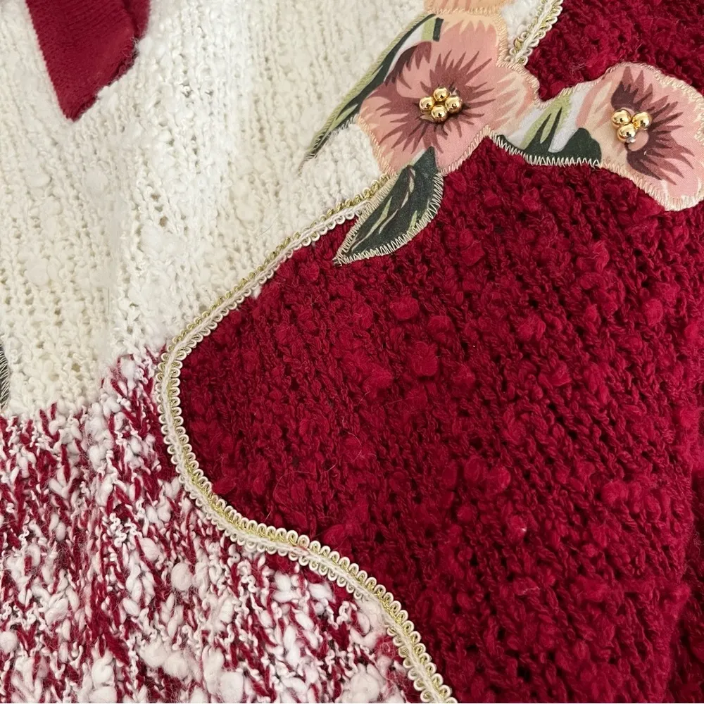 SEPARATE ISSUE Woman Sweater Nubby Knit Floral Appliqués Burgundy Cream VINTAGE Size undefined - Image 8