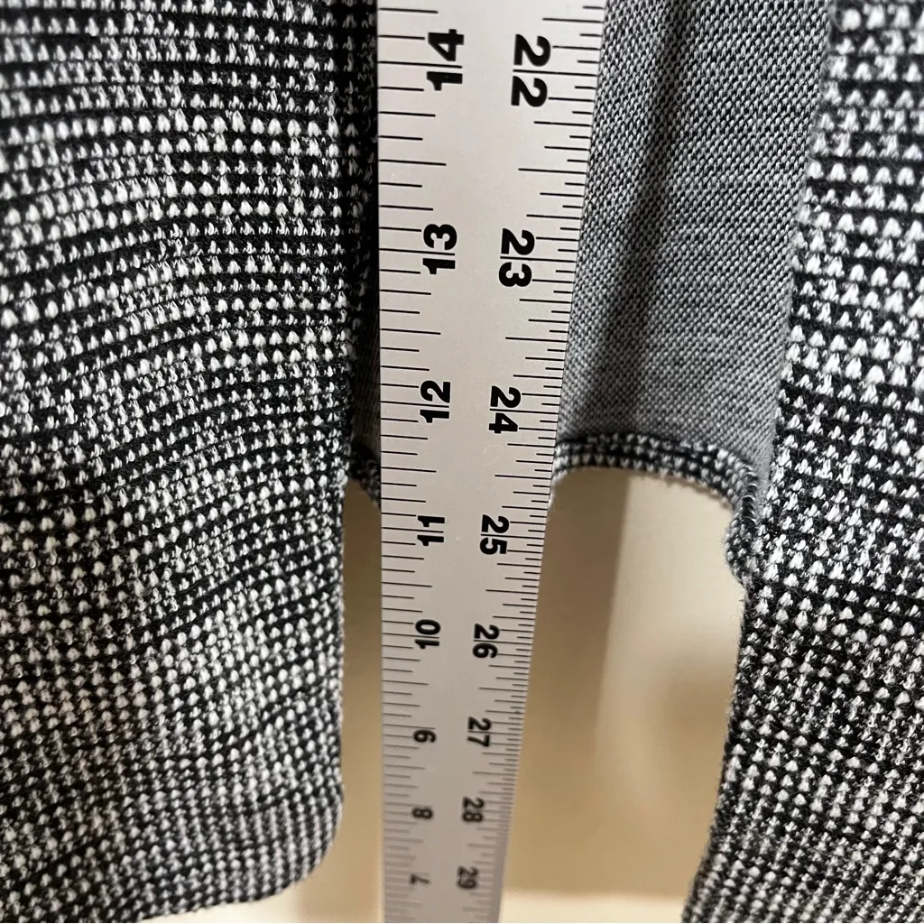 EUC LANE BRYANT SZ 14 COLLARLESS TWEED BLACK & WHITE WOMENS BLAZER - Image 2