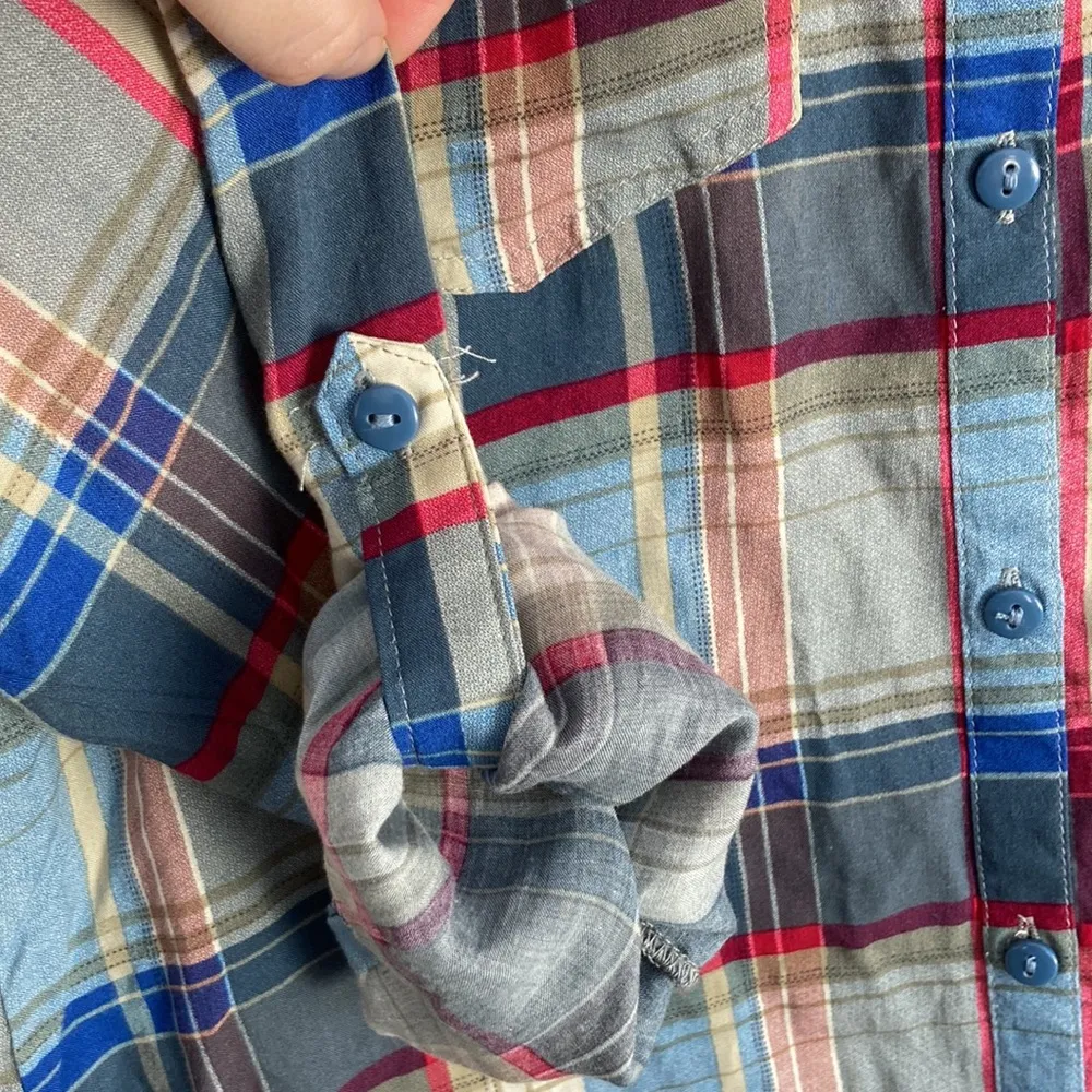 Love Note| Lightweight Plaid Shirt sz Small - Image 4