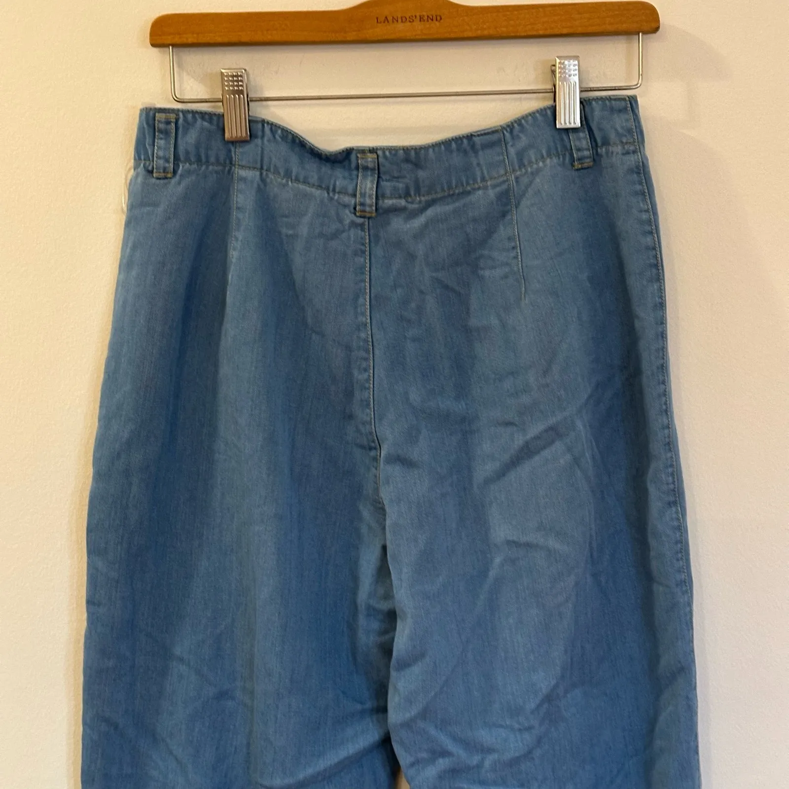 Liz Claiborne Soft Denim Pants sz 8 Straight Leg Jeans - Image 4