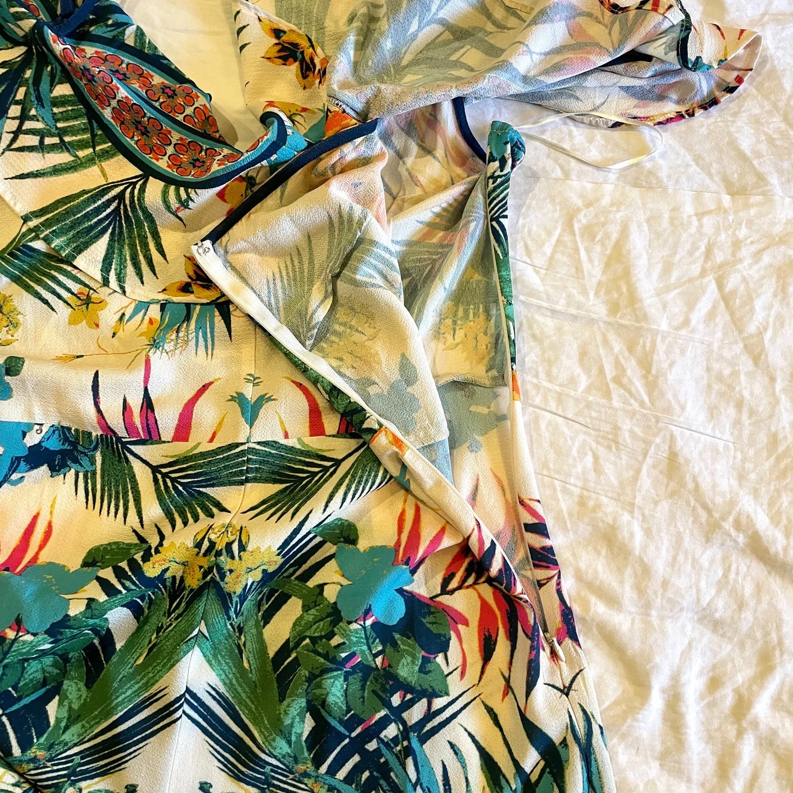 Flying Tomato ruffle cold shoulder wide leg jumpsuit medium P3 2530 - Image 5