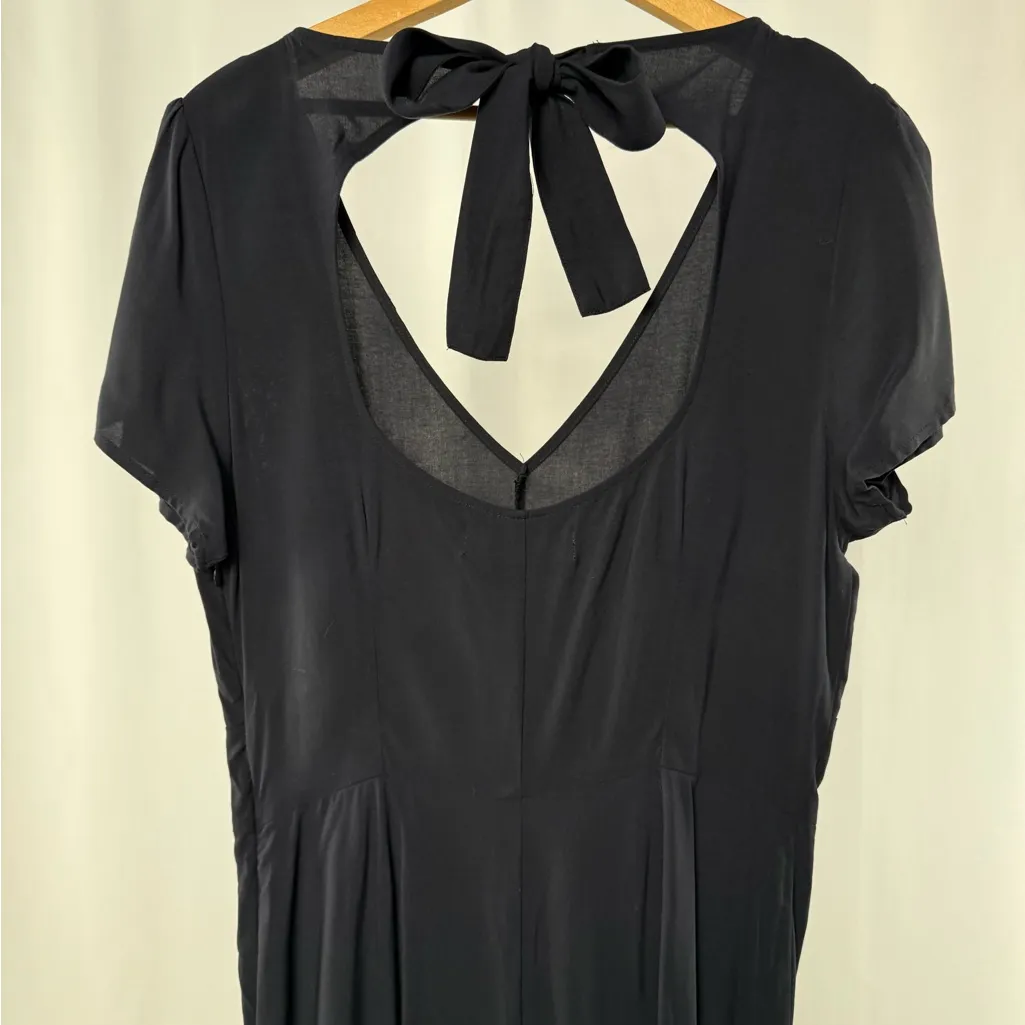 NWT Abercrombie & Fitch Tie‎ Back Short sleeve Jumpsuit in Black Size Medium - Image 5