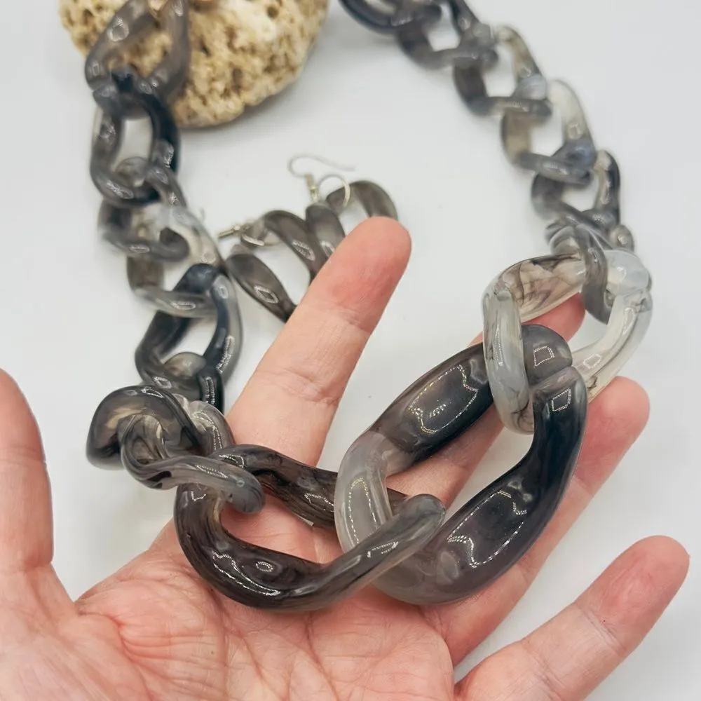 Y2K Lucite Chunky Curb Link Marbleized Necklace Set Gray - Image 3