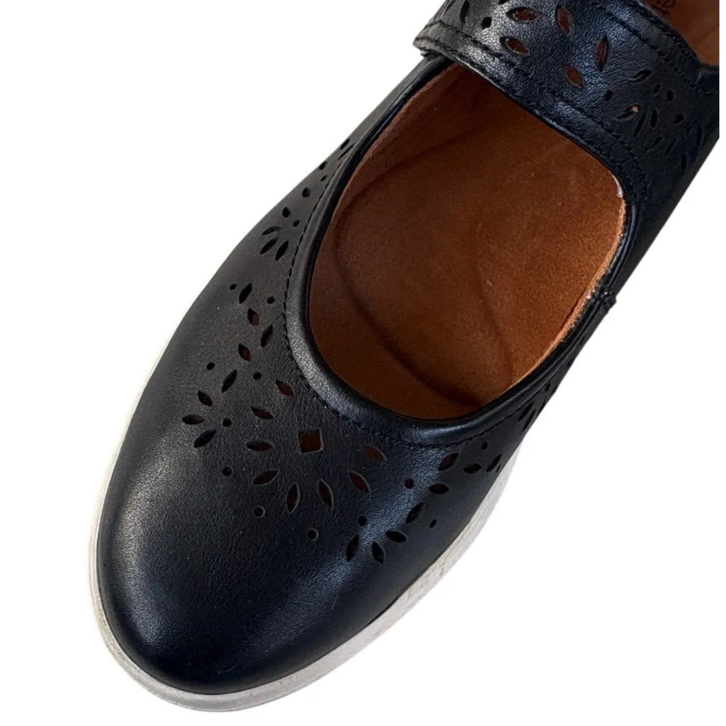 EUC Aetrex Leather Erica Mary Janes Black Size 10 - Image 3