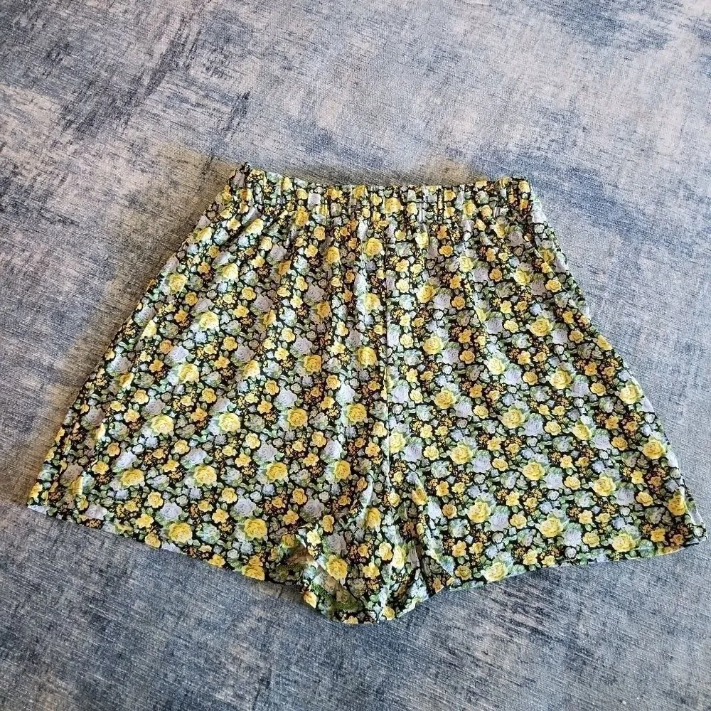 ASOS DESIGN Flippy Short with Drawcord in Ditsy Floral Blue Yellow US Size 4 - Image 3