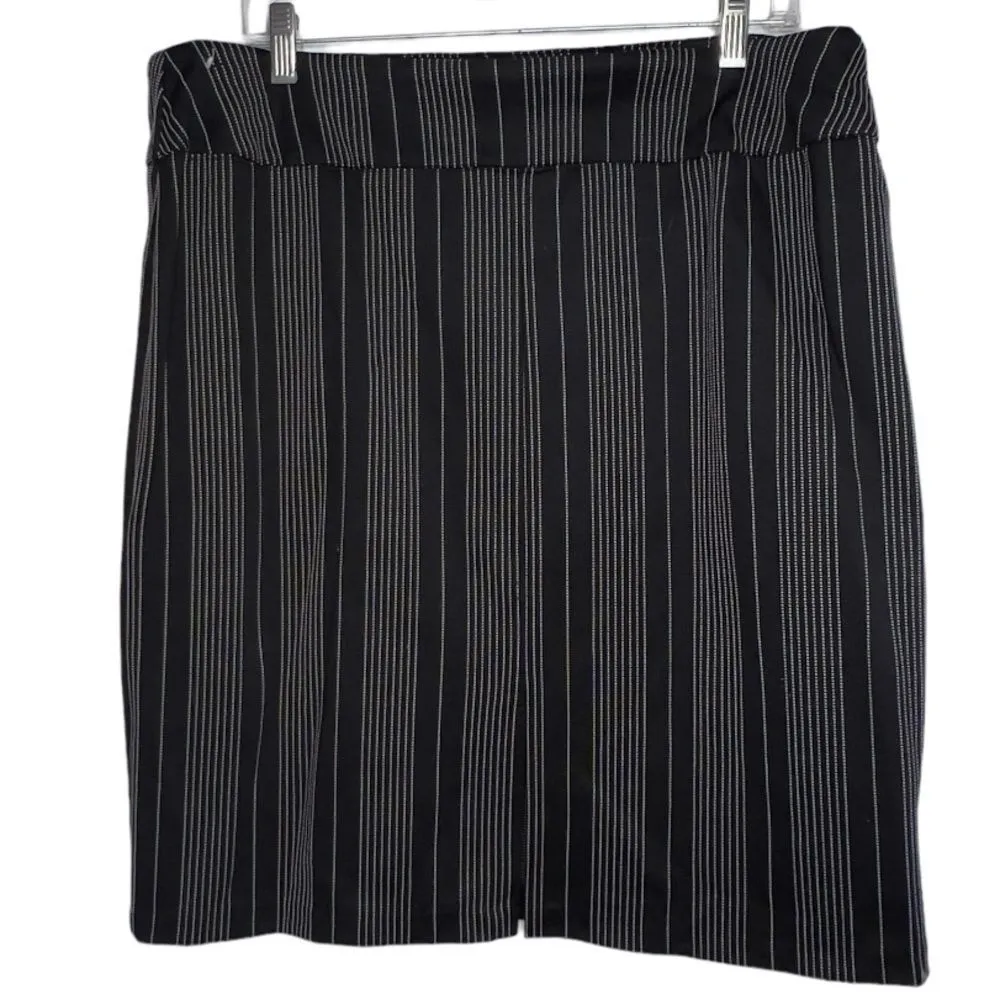 New York & Co. Stretch Mini Skirt‎ Black Size M - Image 3