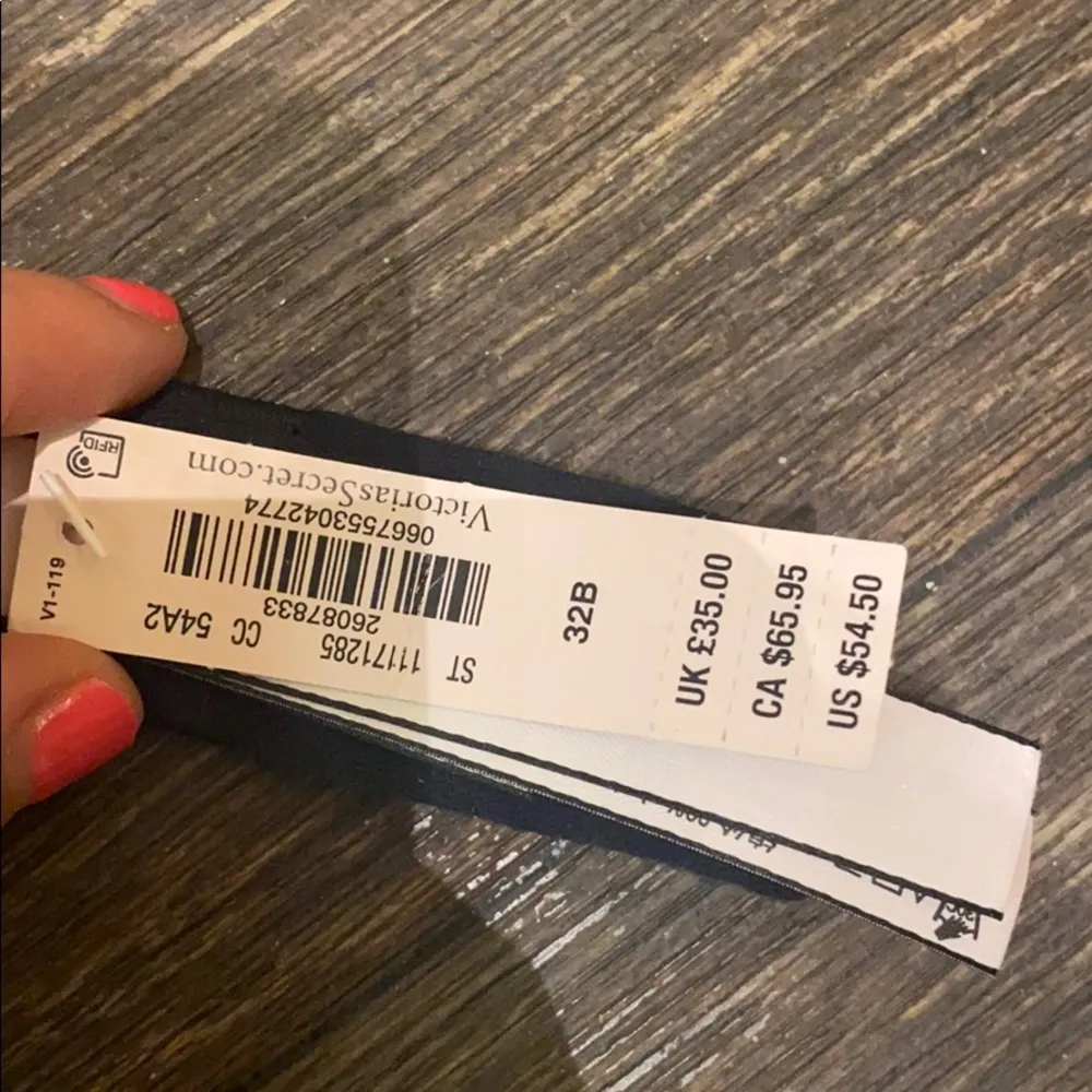 VS Black Padded Bra - Image 3