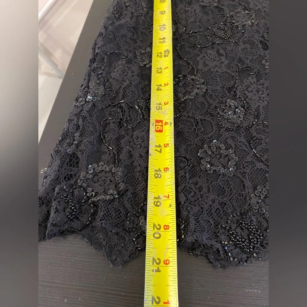 New Alice + Olivia Black Lace Sleeveless Sequin Blouse Top Size M Medium EUC - Image 10