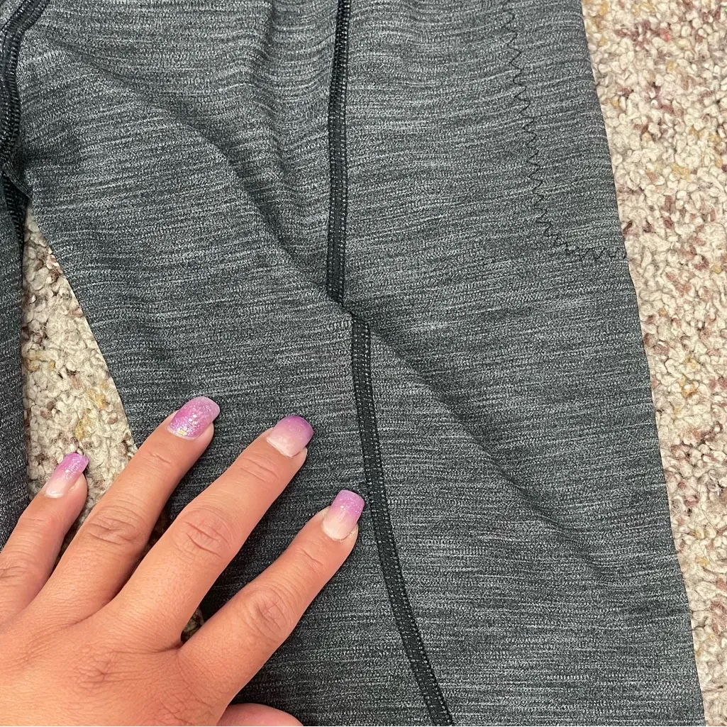 Lululemon Inspire Tight II Grey Black Size 2 - Image 11