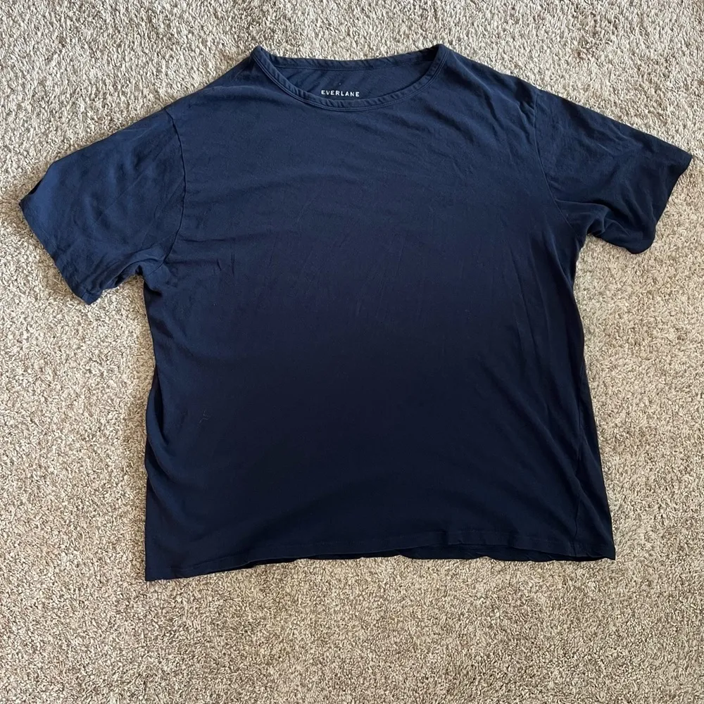 Everlane The Air Oversized Crew Tee size L in Navy - Image 4