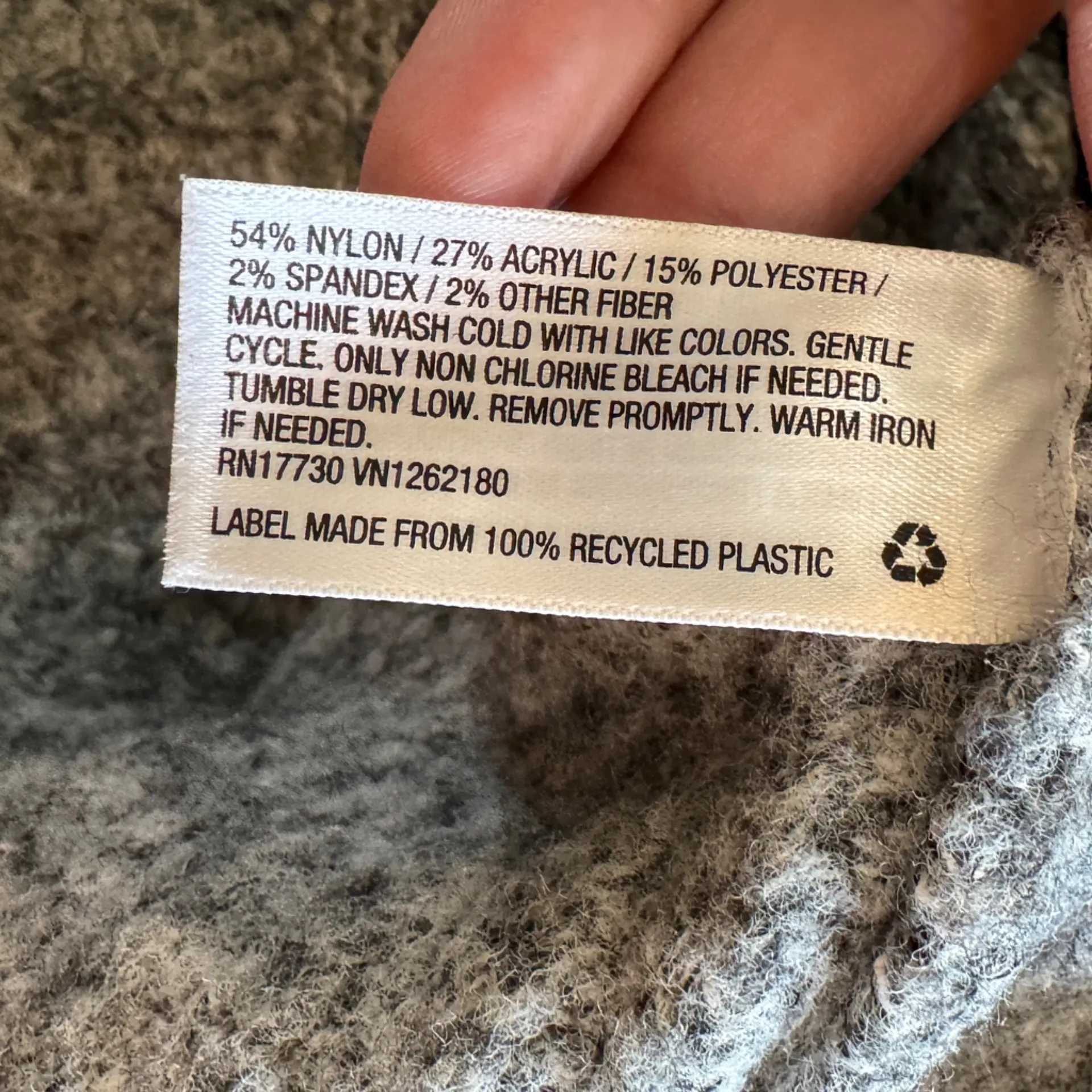 Universal Thread mock neck sweater gray size medium - Image 3