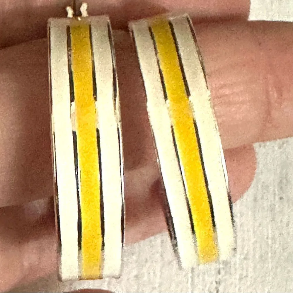 CHAPS  Yellow and white hoop earrings - Image 4
