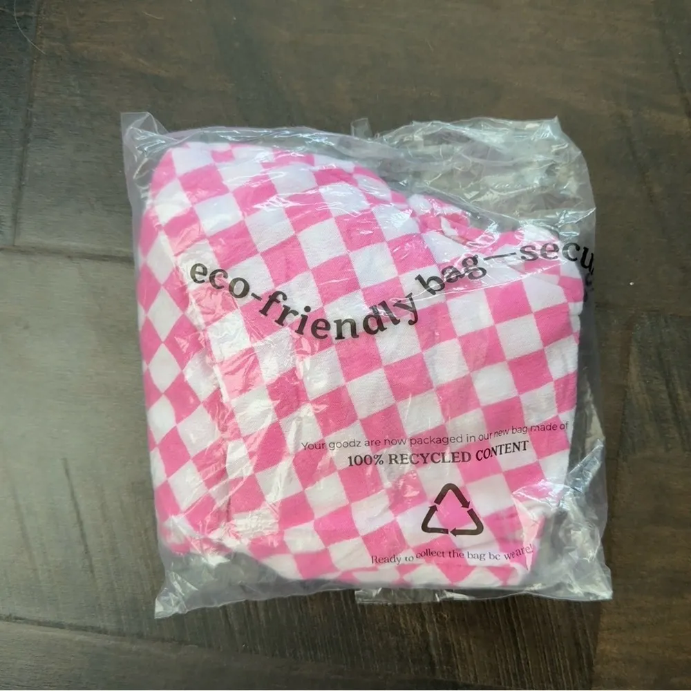 3/$20 Dippin Daisys Sarong - Image 3