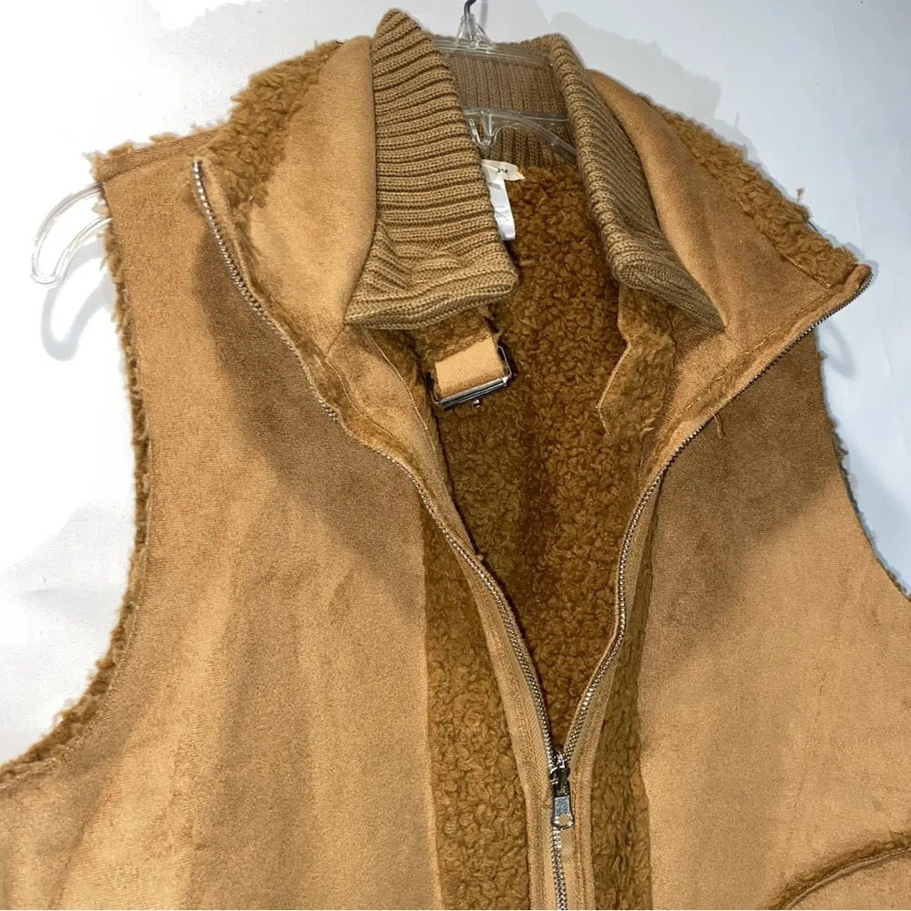 Tea n Rose Vest Women’s M/L - Image 2