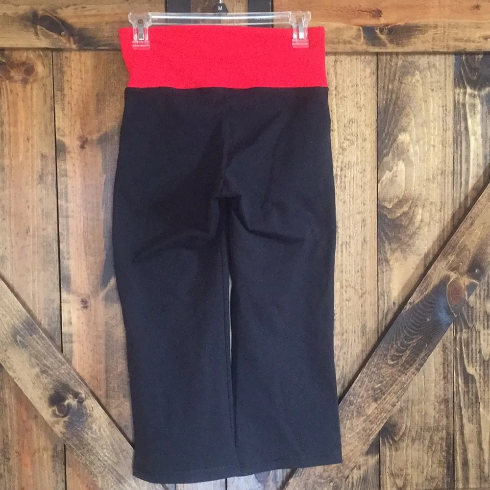 Alo yoga high rise bootcut cropped leggings size XS red band! - Image 4