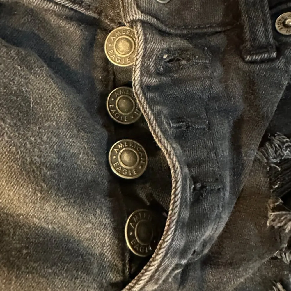 American Eagle Size 2 Button Fly Hi-Rise Shortie Stretch - Image 7