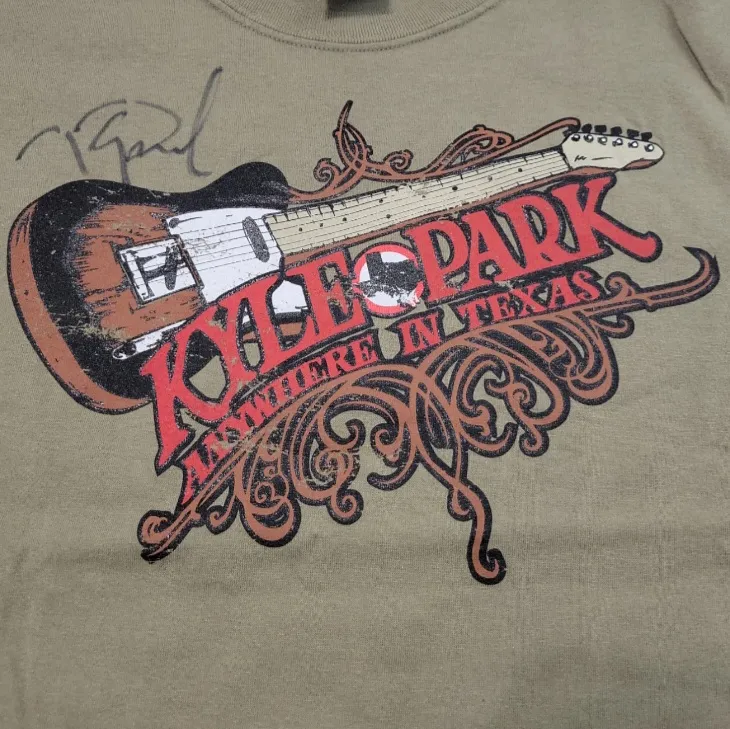 Shirt Size Medium Autographed Kyle Park Anywhere In Texas T-Shirt Graphic Tee Unisex - Image 5