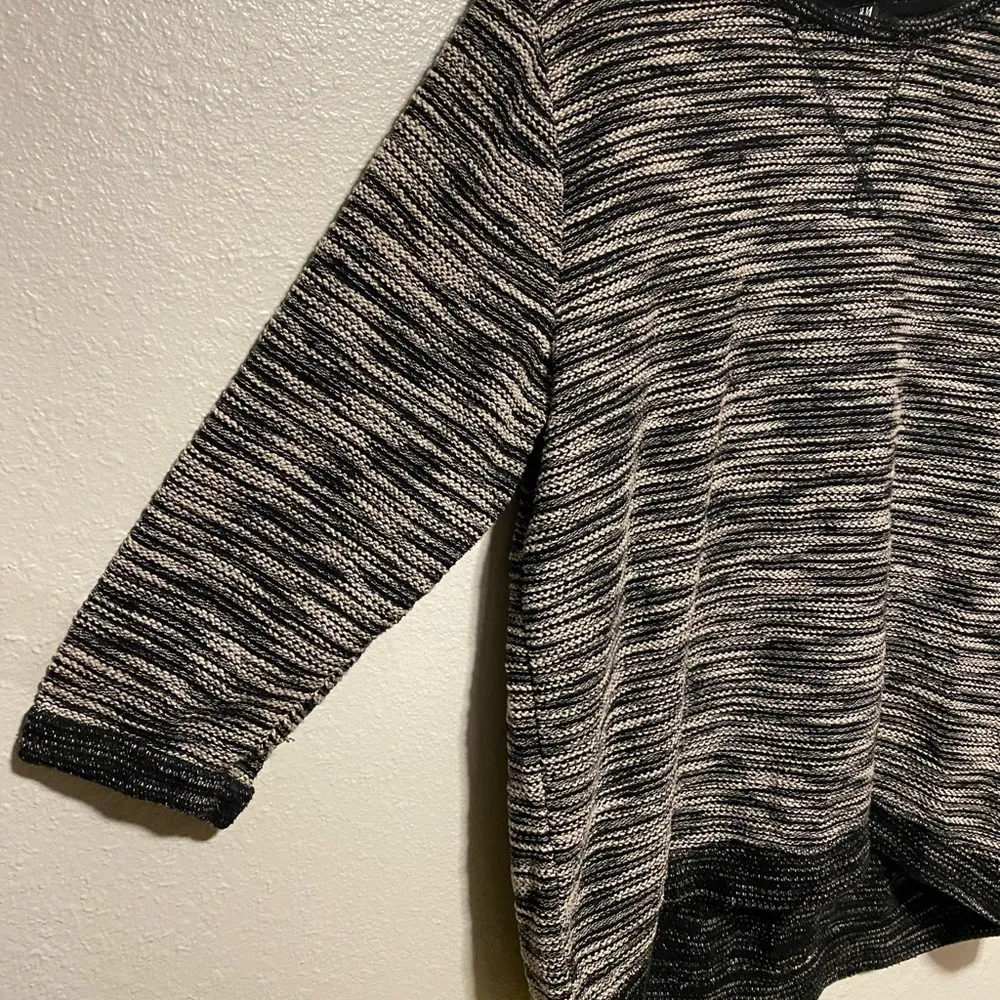 H&M Lightweight Crew Neck Sweater - Image 3