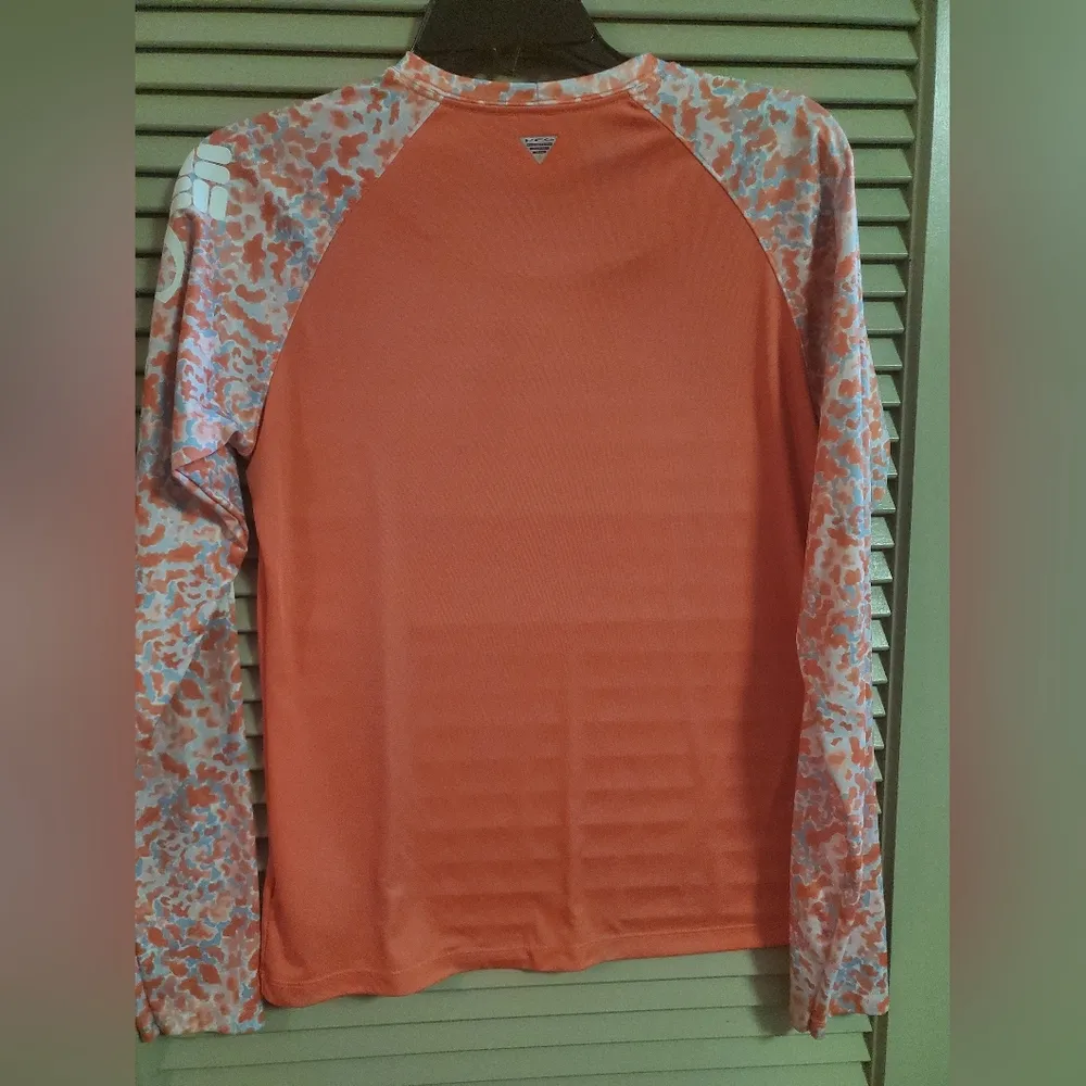 Women's Columbia PFG Omni Shade Sun Protection Shirt - Image 6