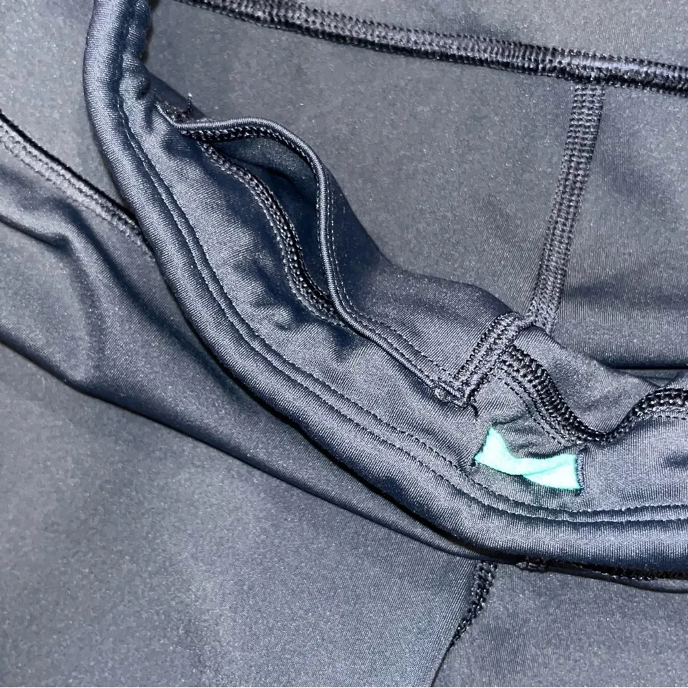 Athleta Navy Blue Contender Side Stripe Capri Tights Leggings - Image 8