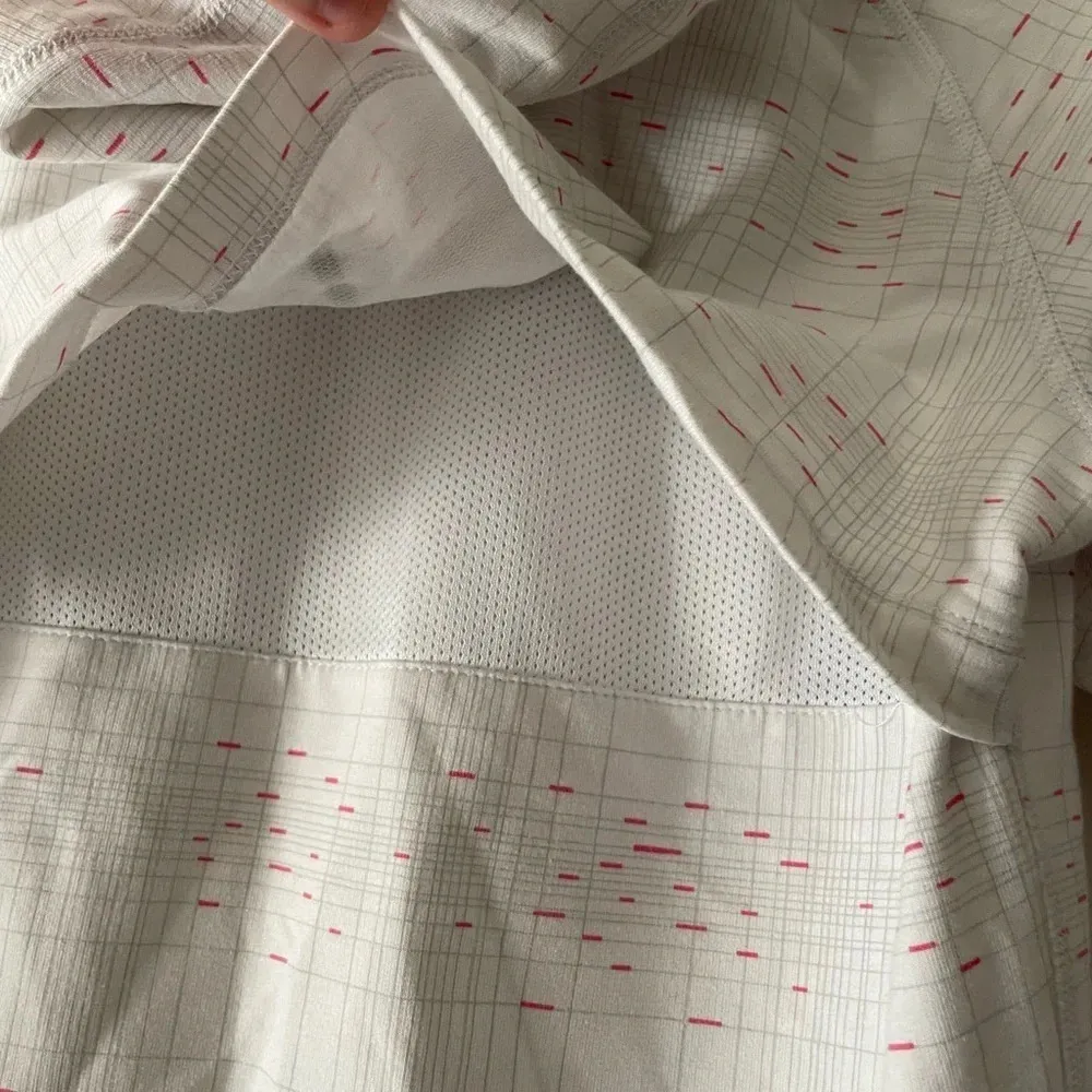 Nike White Dri Fit Running Hoodie Sweatshirt Pullover Mesh Back Detail - Image 7