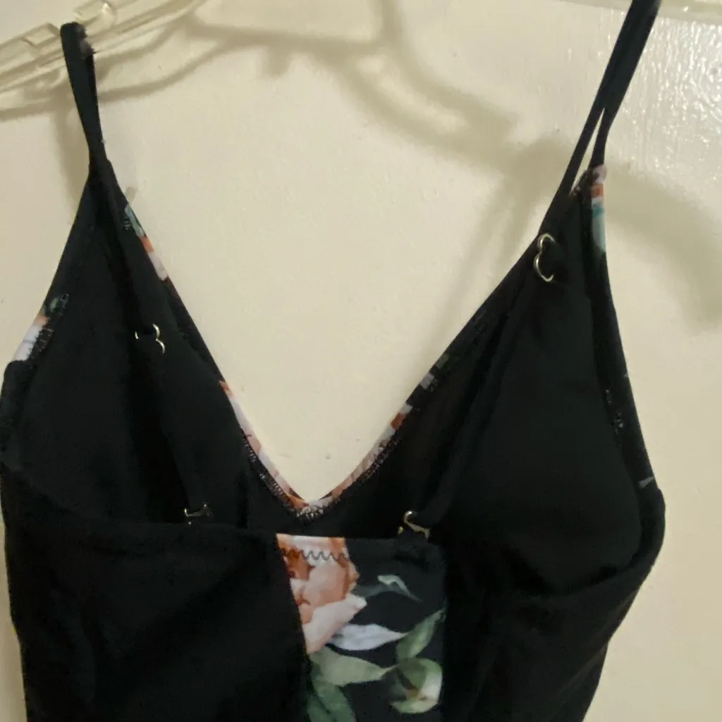 Cupshe Womens One Piece Swimsuit Black M Medium  Pink Floral Flowers Print - Image 5