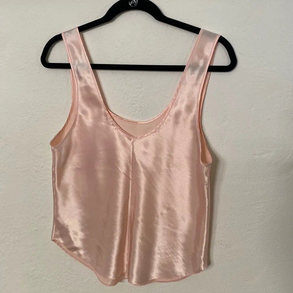 Vintage light pink Satin polyester sleeveless undershirt - Image 3