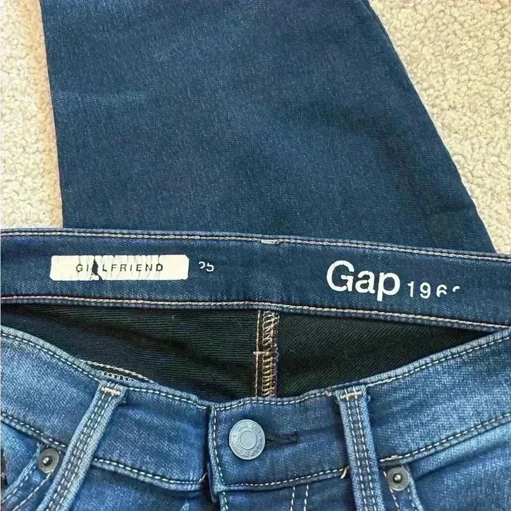 Gap dark wash girlfriend blue jeans - Image 5