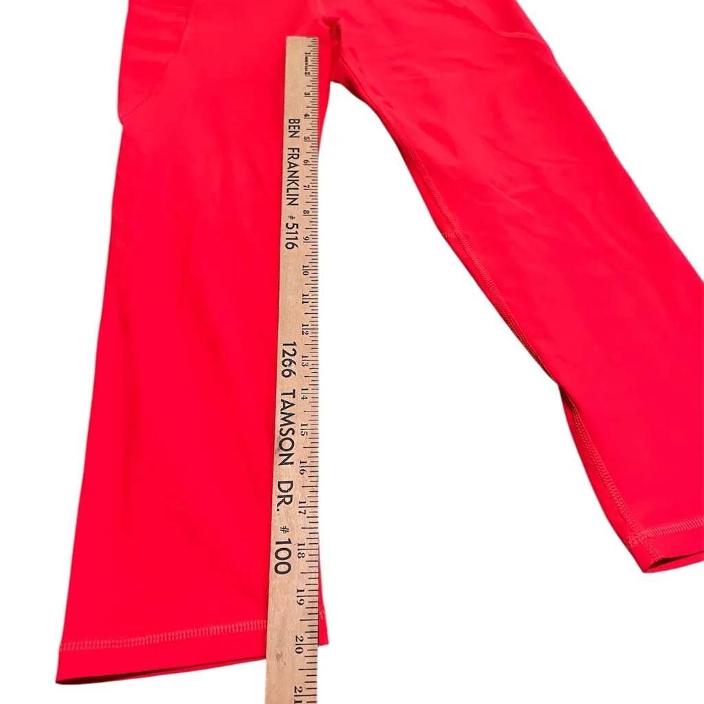Old Navy Vibrant Red Elevate Go-Dry Leggings | Size Medium - Image 3
