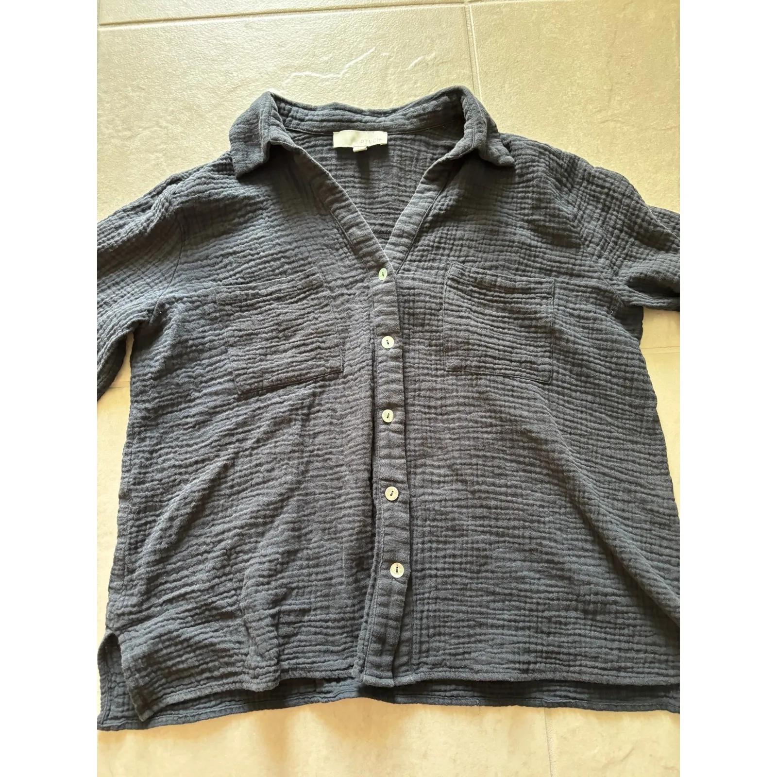 Pinch Top Womens Medium Black‎ Gauzy Minimalist Beachy Coastal Capsule Neutral Black - Image 3