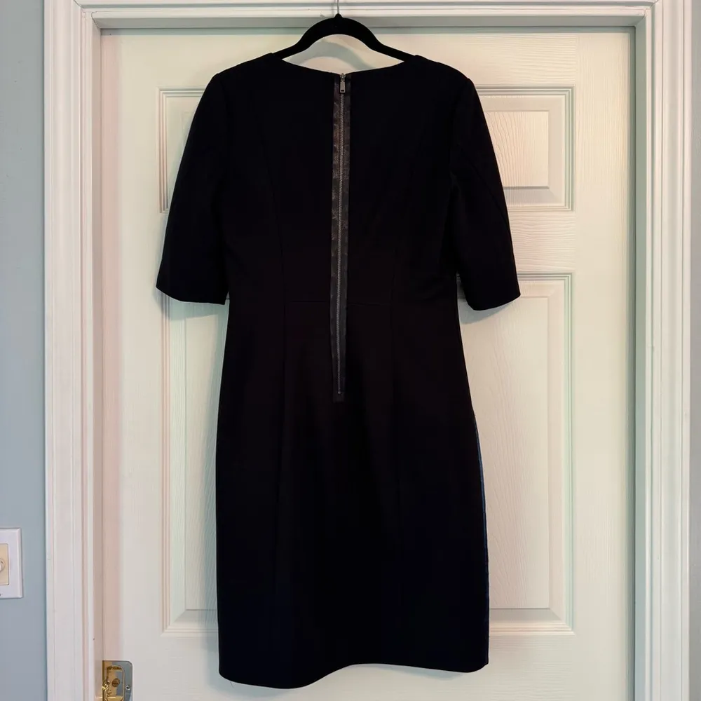 Women's Elie Tahari Nadia Sheath Dress Size 8 Blue Watercolor Black - Image 3