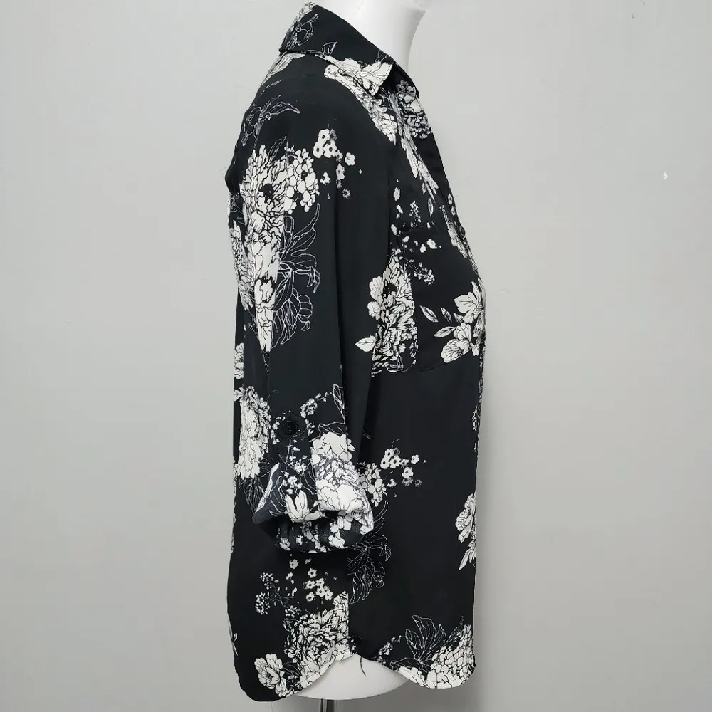 Iz Byer Black Floral Roll Tab Button Down Size XS - Image 3