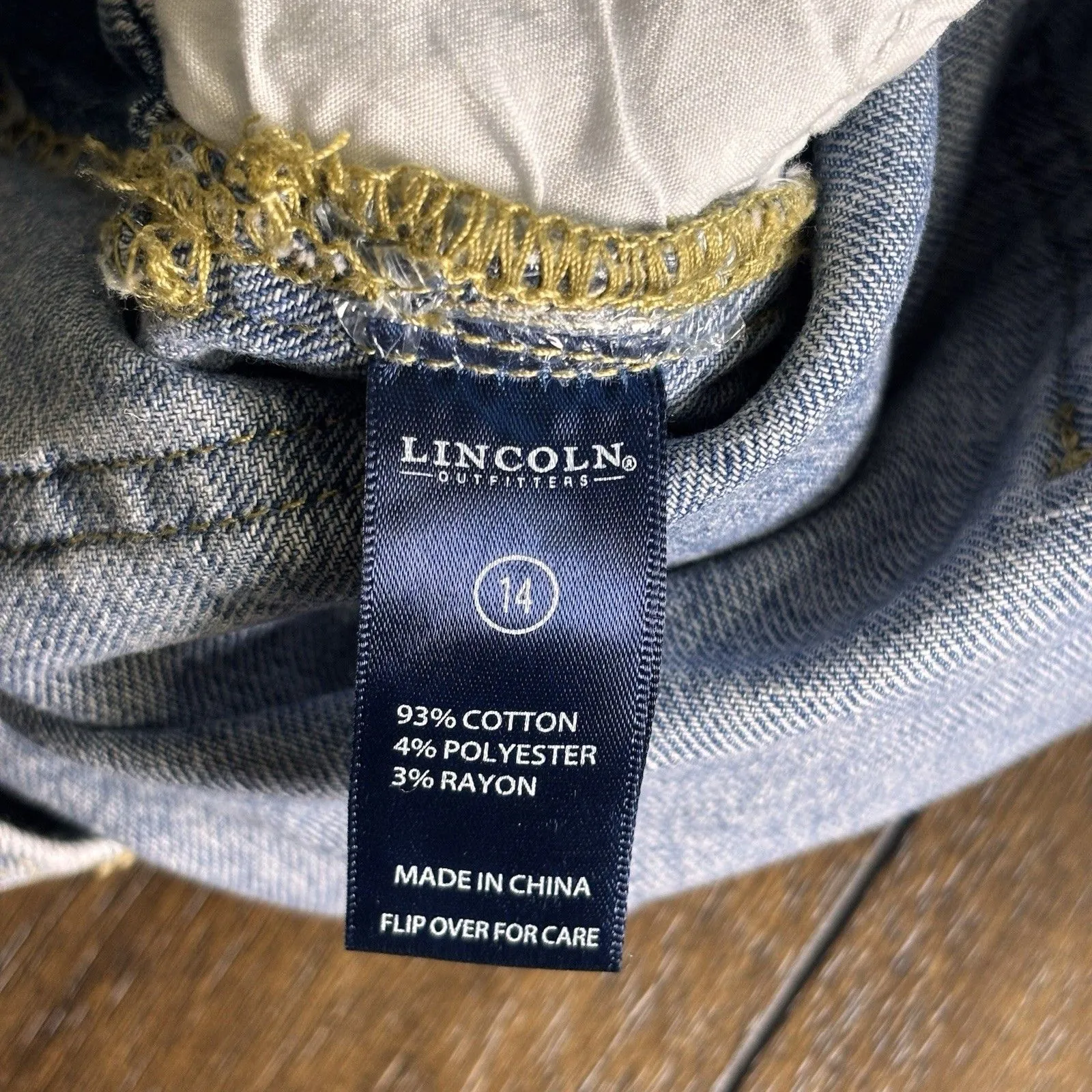 Lincoln Outfitters Denim Overalls Shorts Womens 14 Light Wash Adjustable Straps - Image 7