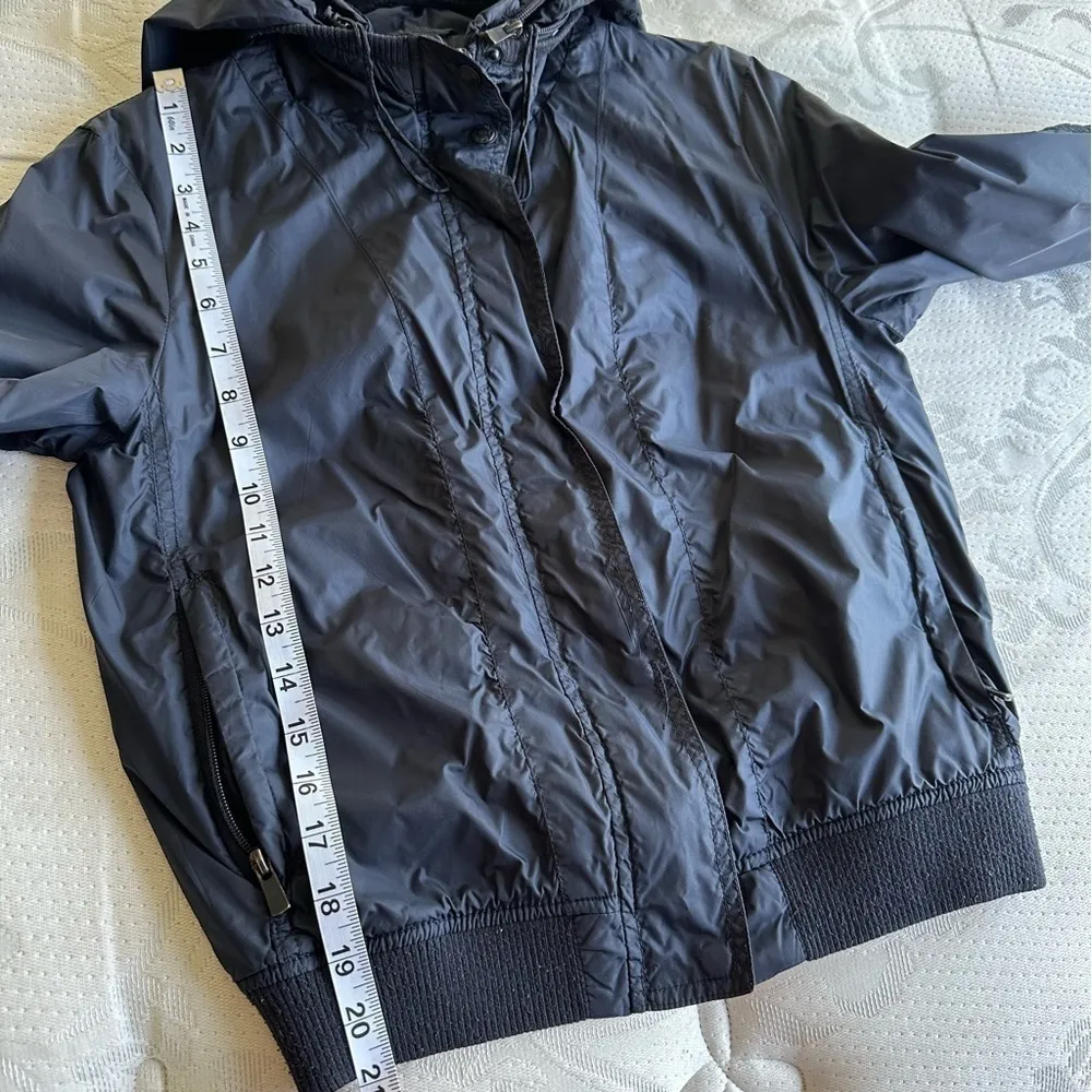 Navy blue women’s short light jacket​ in size medium - Image 12