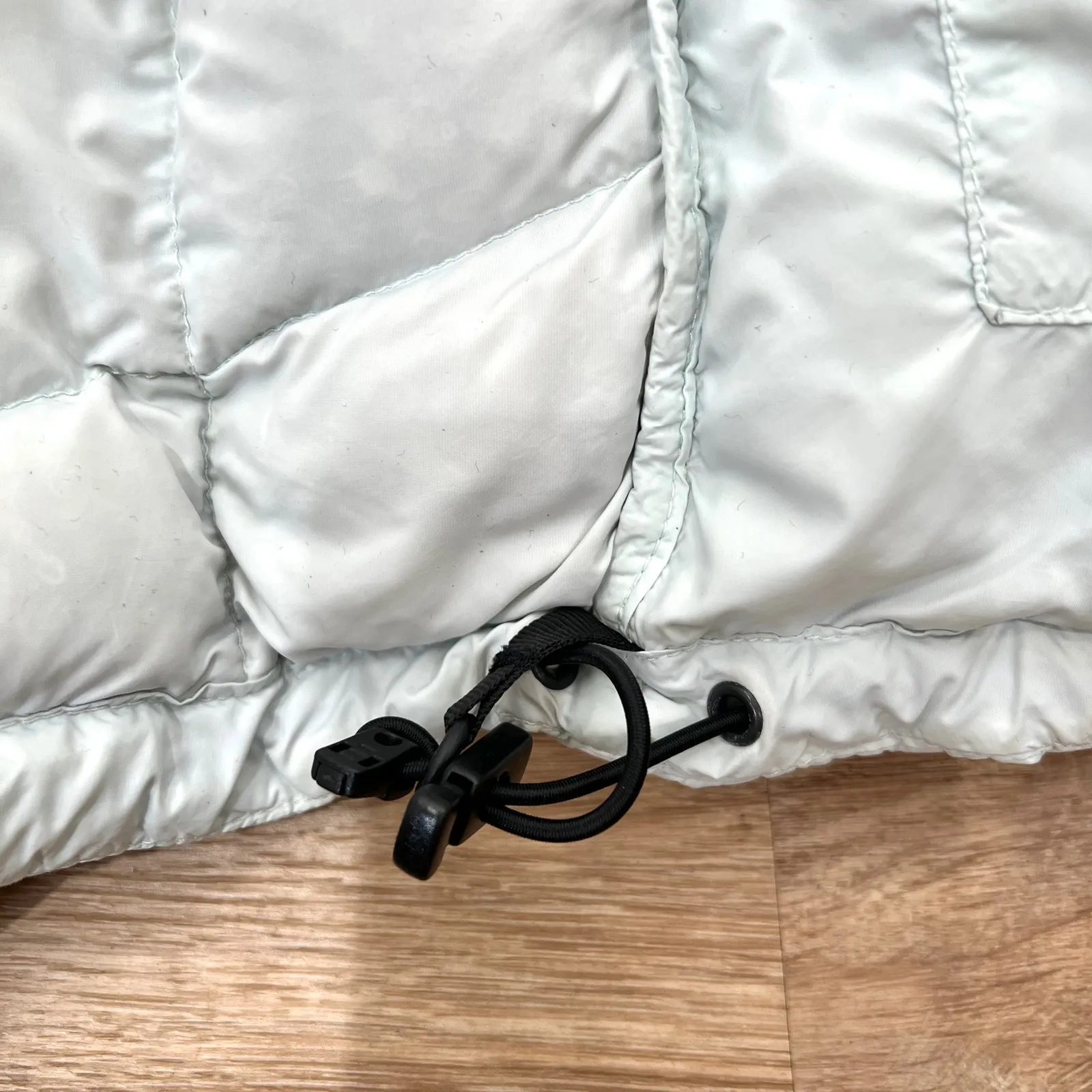 Mountain Hardwear Mountain Hardware Down Puffer Jacket Winter White - Image 9