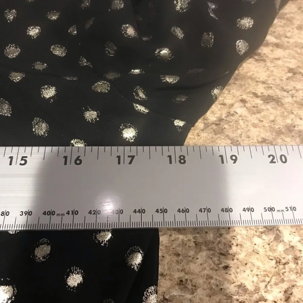 Abbeline Size small women’s black with gold design V-neck blouse - Image 11