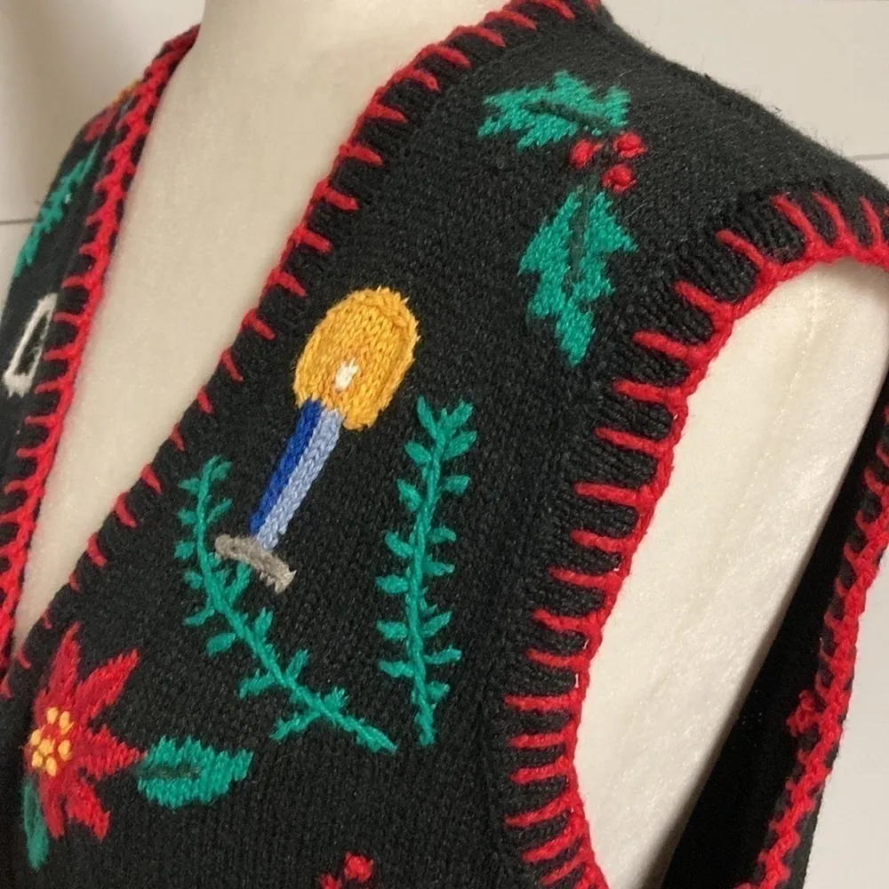 Signatures by Northern Isles Hand Embroidered Christmas Sweater Vest Black Size M - Image 4