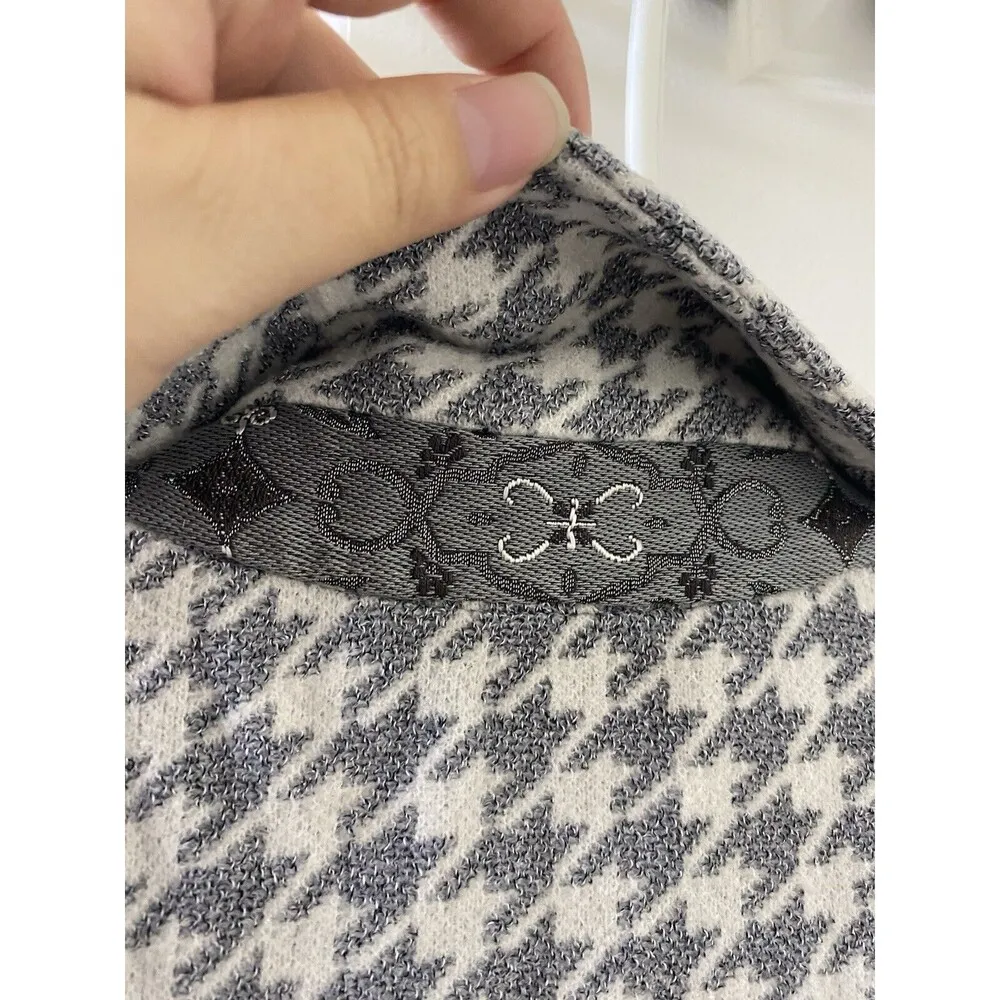 St.John Collection Sz 12 White Gray Houndstooth Knit Pearl Button Jacket Blazer - Image 13