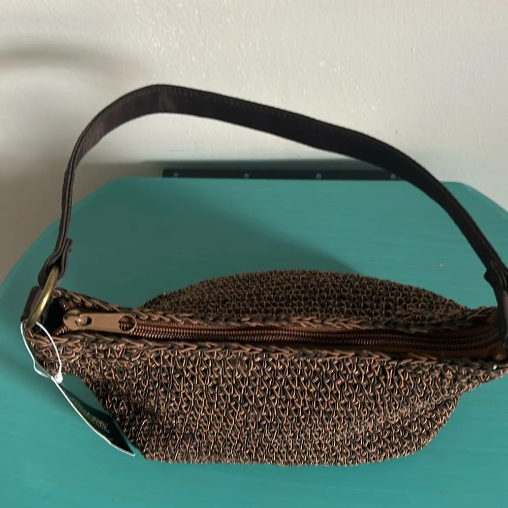 Connections New Chic Trendy Minimalist Woven Fabric Baguette Shoulder Handbag Brown - Image 6