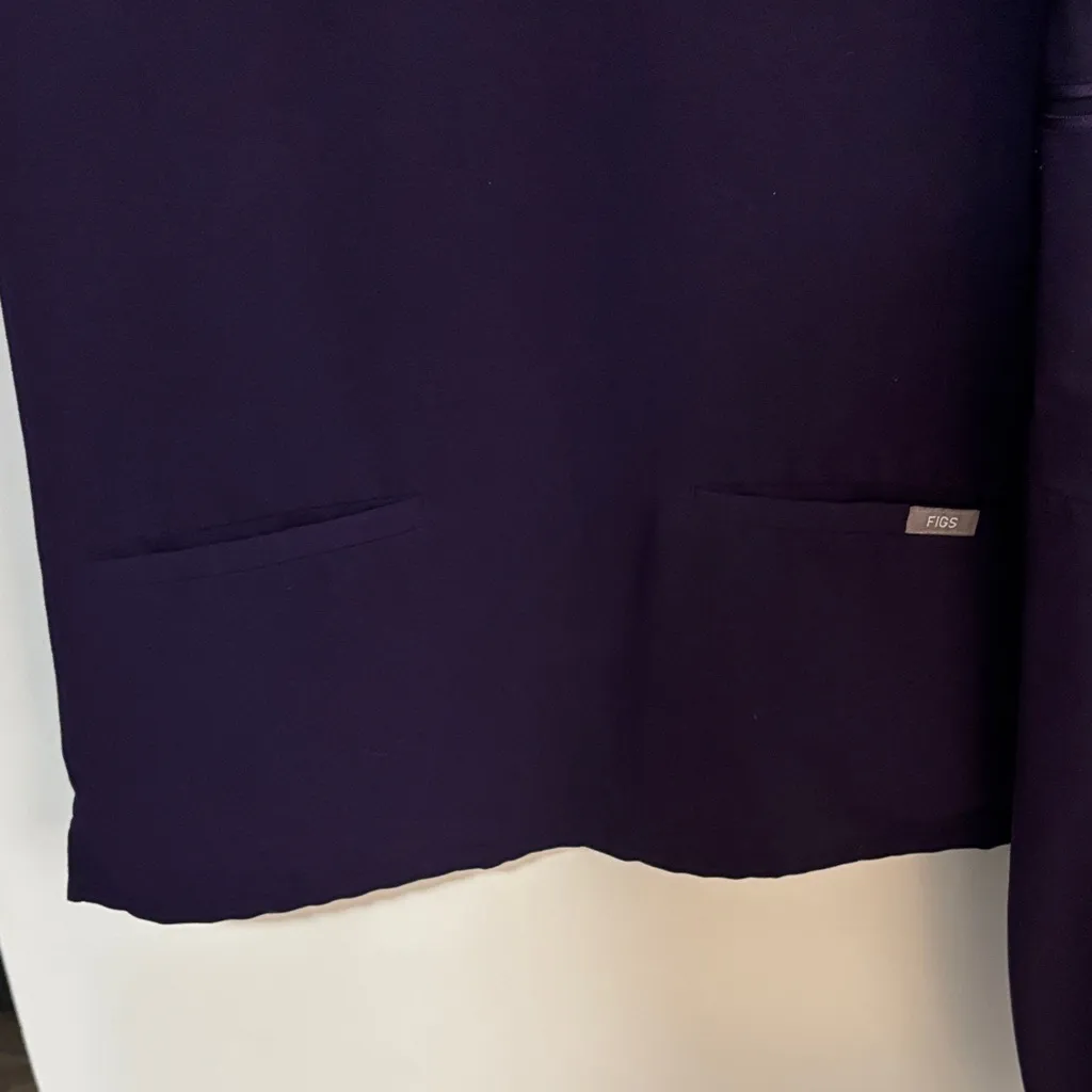 Figs Dark Purple Scrub Set - Image 3