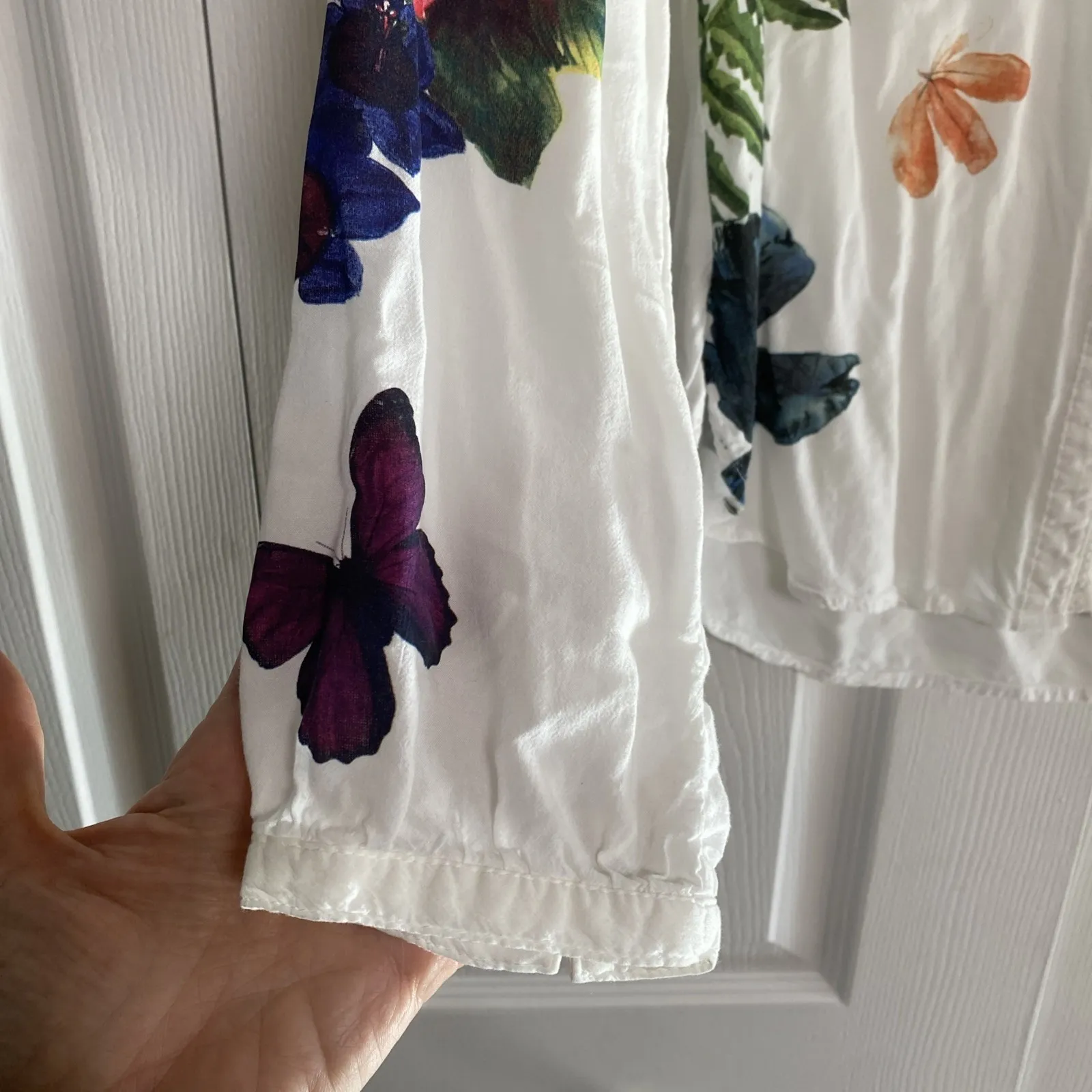 Desigual Womens Small White Butterflu Tunic Button Top Nature - Image 5