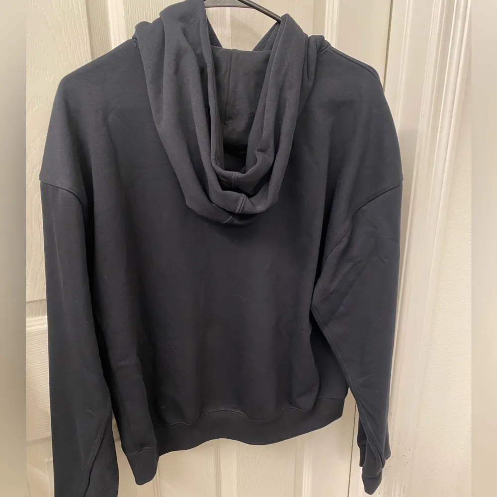 Nike hoodie size medium - Image 2