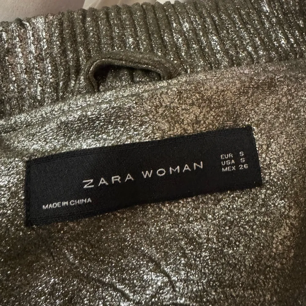 Zara Metallic Bomber Jacket Zip closure side pockets Size S good condition - Image 10