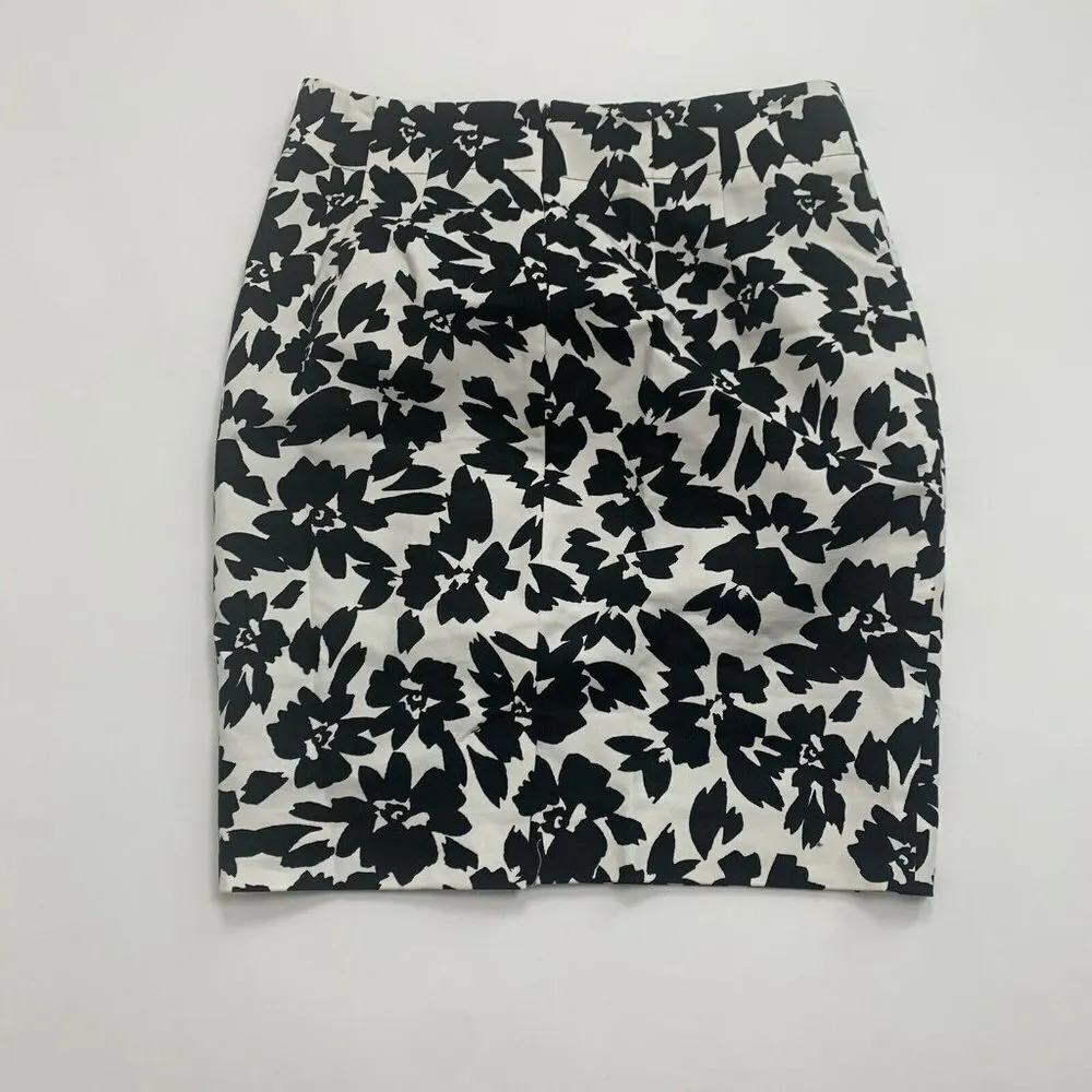 Ann Taylor Loft Black White Floral Skirt - Image 2