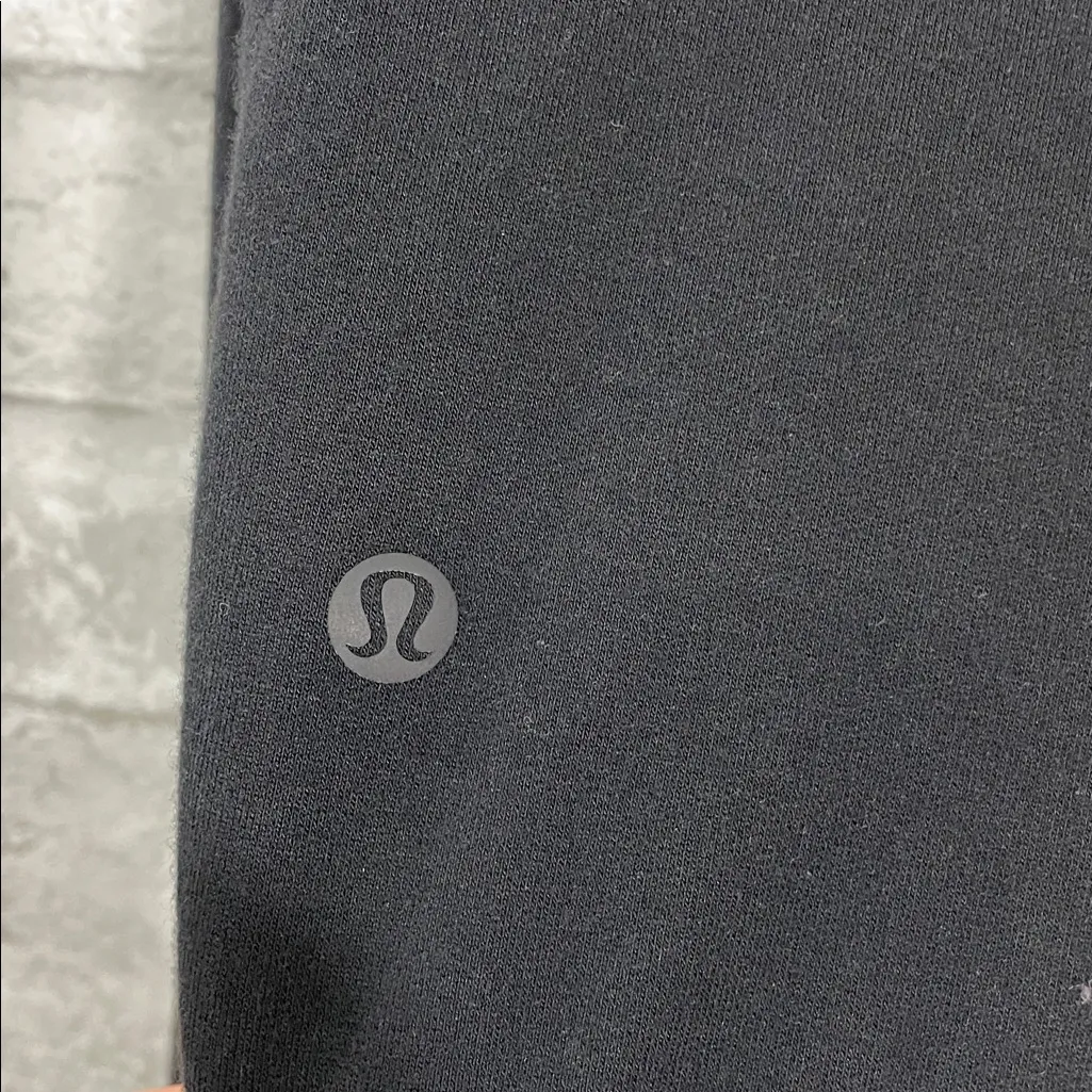 Lululemon BeCalm Shrug
Black - Image 6