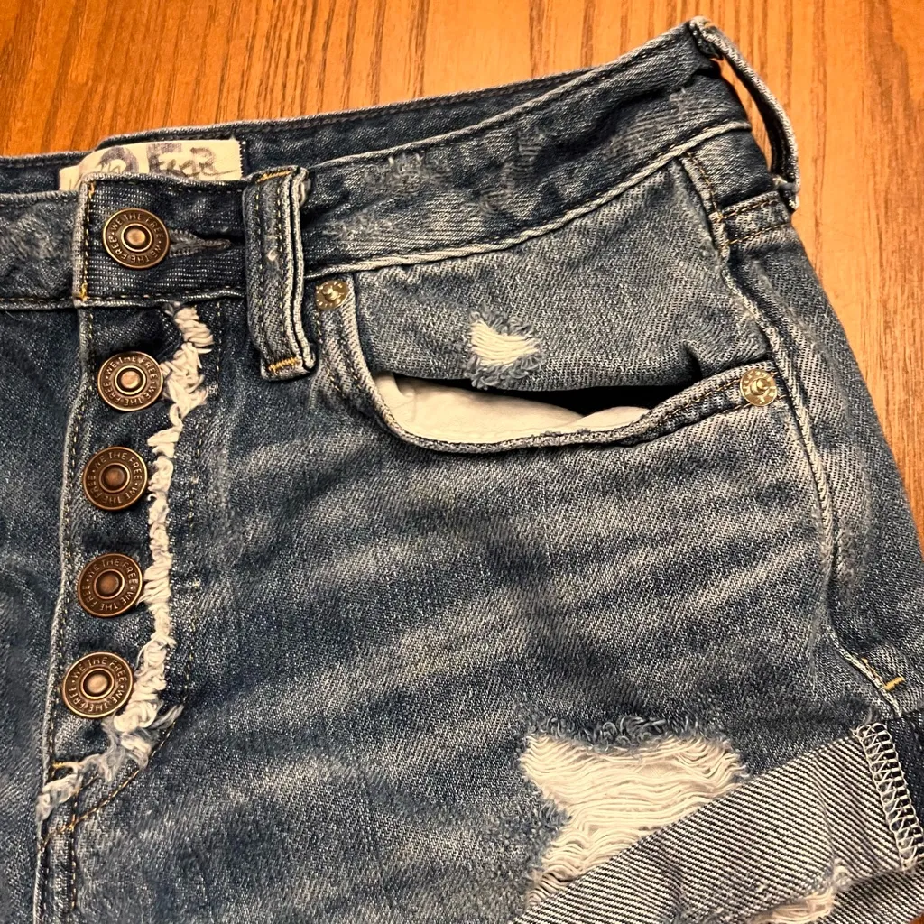 Free People We The Free Romeo Rolled Cut Off Distressed Denim Shorts Size 25 - Image 8